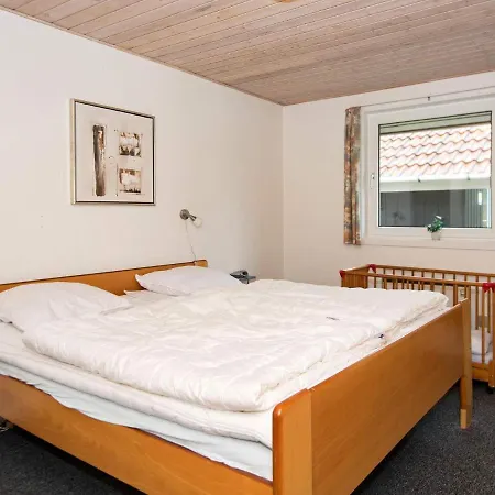 Three-bedroom Holiday In 44 Feriehus *