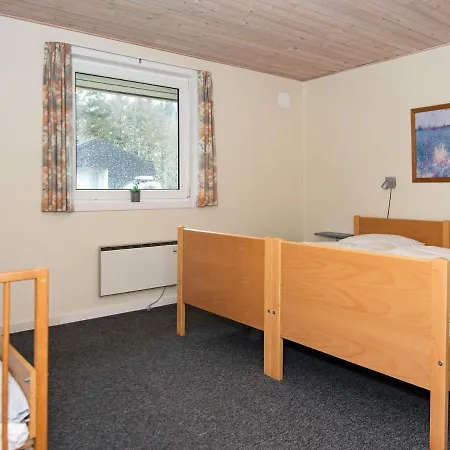 Feriehus Three-bedroom Holiday In 44 Oksbøl